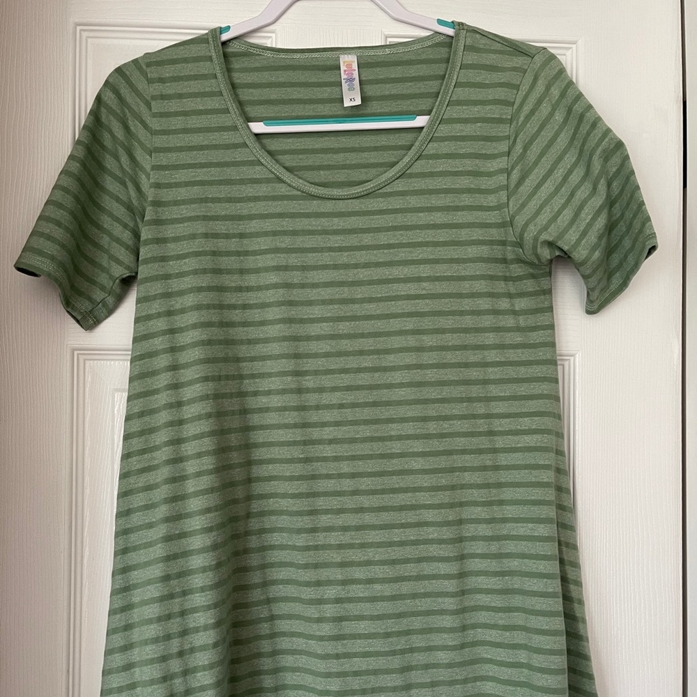 Lularoe Perfect T Top Flowy A-line hem
